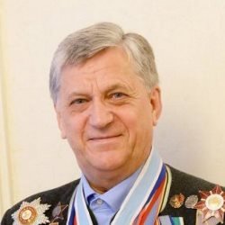 Большунов извиняется за поведение в Лахти, а финны приняли позу жертвы. Вновь виноваты только россияне?