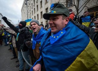 ЕС пересмотрит договор, за который стоял Майдан