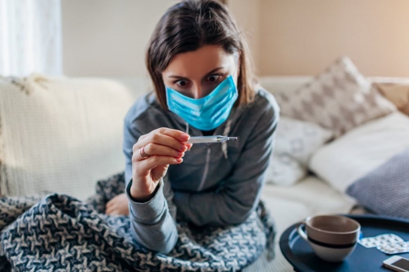 Иммунолог сравнила особенности течения коронавируса и гриппа