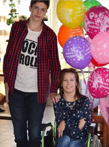 Многодетные матери-одиночки объяснили, зачем продолжают рожать