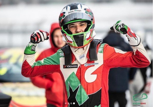 Неудачный день сына Салавата и именины Тимура Тимерзянова: как прошли ледовые гонки в Татарстане