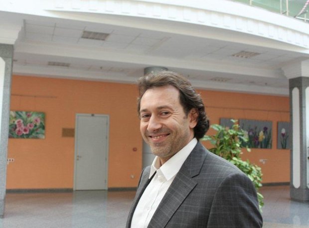 Почему Игорь Ларионов тренирует, а Зинэтула Билялетдинов — нет?