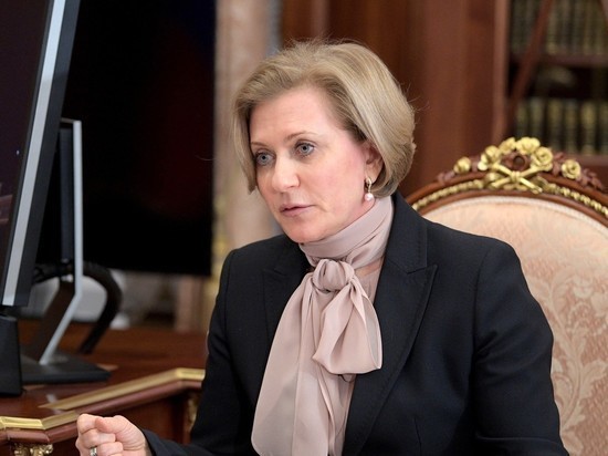 Попова рассказала, какие мутации коронавируса обнаружены в России