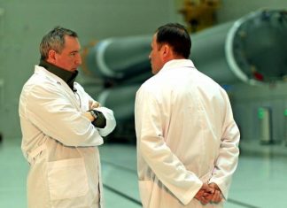 Рогозин отреагировал на «исключение России из лунной программы»