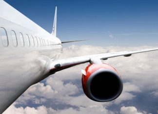 Россия возобновляет сообщение с Сингапуром и Грецией