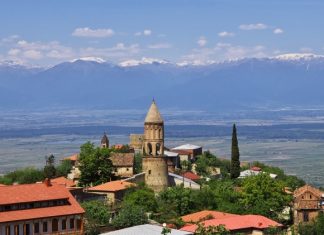 В Грузии рассказали о планах возобновления работы турсектора