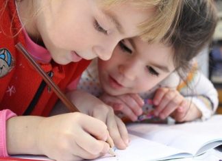 В ВС рассказали, в каких странах чаще усыновляют российских детей