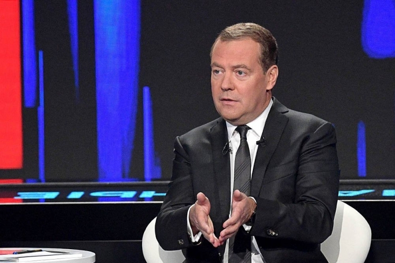 Дмитрий Медведев обсудил выпуск и продвижение вакцин от COVID-19