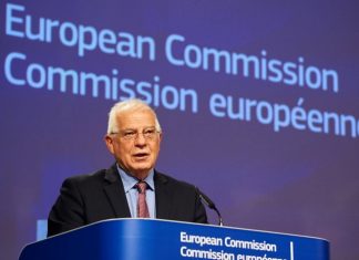 Евродепутаты пожаловались Боррелю на нарушение Украиной принципов свободы слова