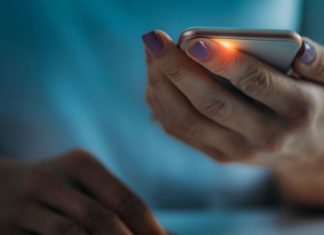 Google начнет измерять пульс камерой смартфона