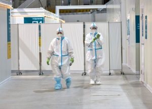 Инфекционист заявил о завершении третьей волны COVID-19