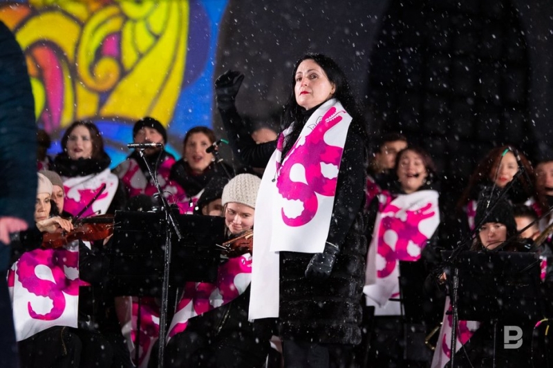 К Специальной Олимпиаде &mdash; 2022 в Казани: мокрый снег, светомузыкальный Зилант и Крутой за белым роялем