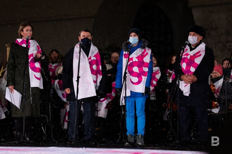 К Специальной Олимпиаде &mdash; 2022 в Казани: мокрый снег, светомузыкальный Зилант и Крутой за белым роялем