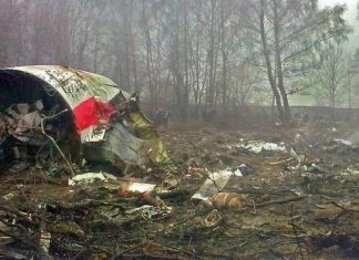 Минобороны Польши: Самолет Качиньского взорвали дважды