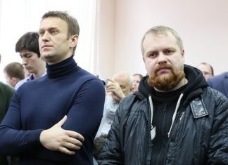 Националист Демушкин предрек Навальному тяжкую жизнь в колонии