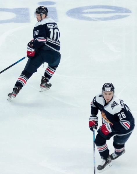 Неделя КХЛ: перебранка Разина и Людучина, итоговая восьмерка Востока и воссоединение Мозякиных в &laquo;Магнитке&raquo;