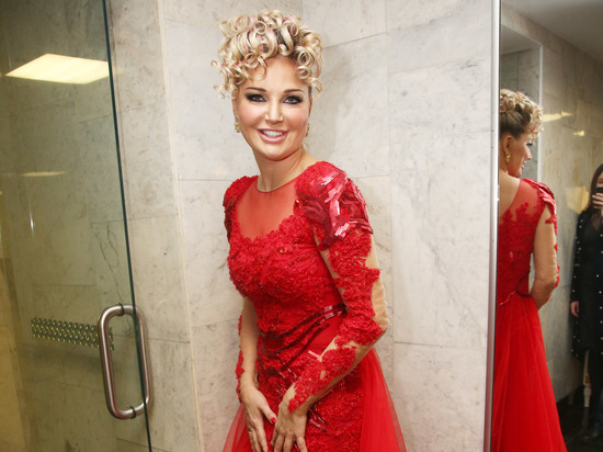 Оскандалившаяся Мария Максакова улетела на Украину