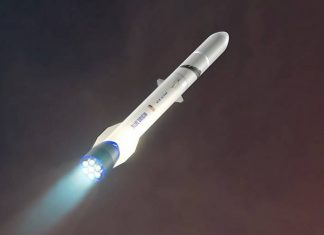 Первый полет новой американской тяжелой ракеты перенесен на 2022 год