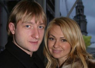 Плющенко показал страстный поцелуй с Рудковской