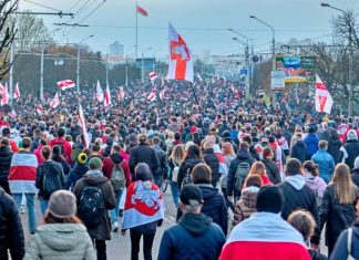 Слабый Запад и сильная Москва: почему захлебнулся «беломайдан»
