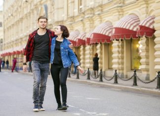 Собянин полагает, что основные ограничения в Москве могут быть отменены в мае