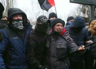 В Киеве прошли пикеты нескольких телеканалов