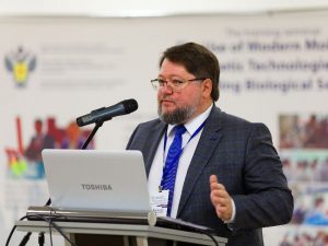 Вирусолог Щелканов: всем родственникам советую привиться от COVID-19