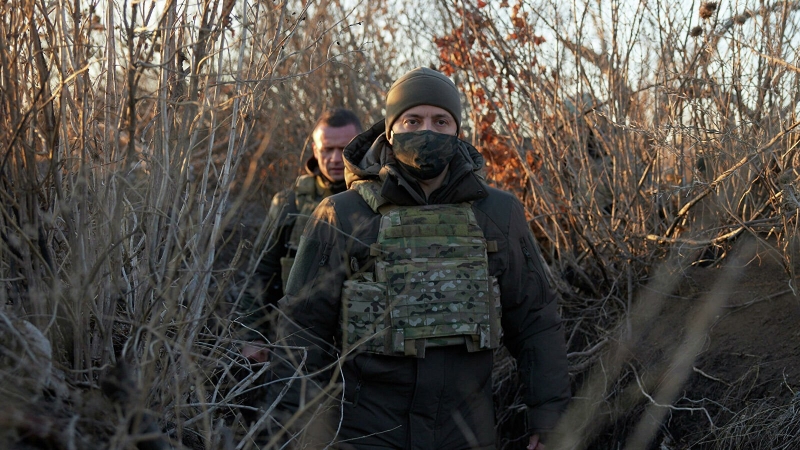Зеленский в Донецке заявил, что не достоин быть президентом Украины