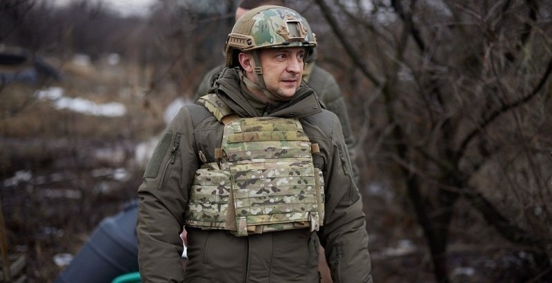 Зеленский в Донецке заявил, что не достоин быть президентом Украины