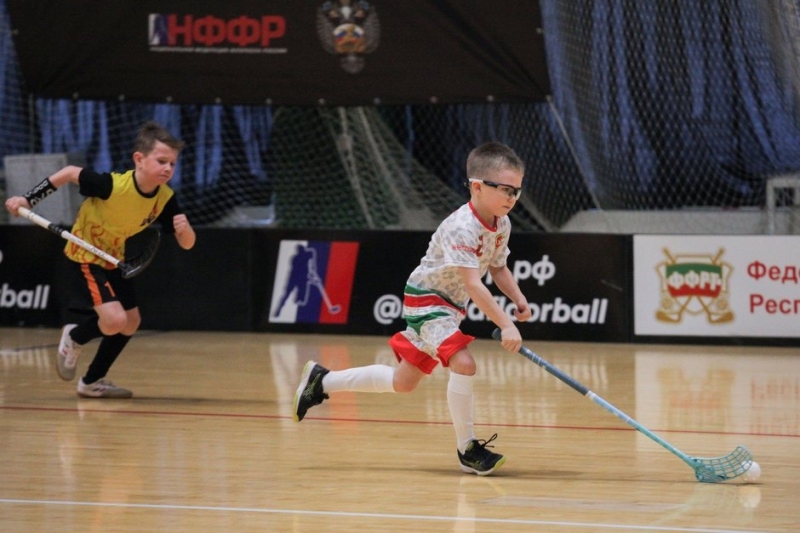 Борьба за &laquo;Золотую клюшку&raquo;: в Казани стартовал турнир по флорболу