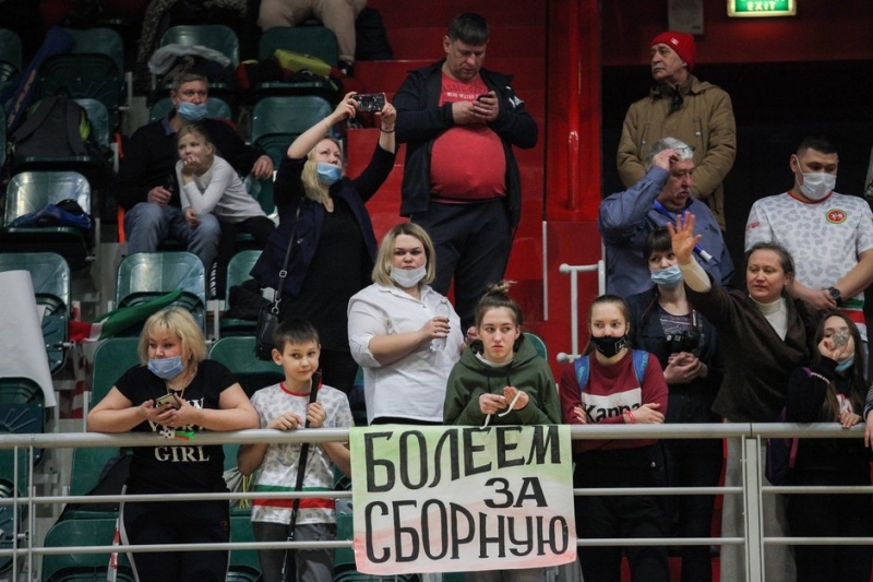 Борьба за &laquo;Золотую клюшку&raquo;: в Казани стартовал турнир по флорболу