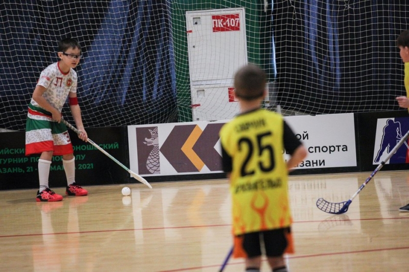 Борьба за &laquo;Золотую клюшку&raquo;: в Казани стартовал турнир по флорболу