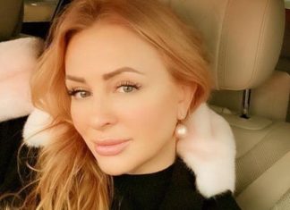 Депутат КПРФ устроила распродажу люксовой одежды после принятия ислама