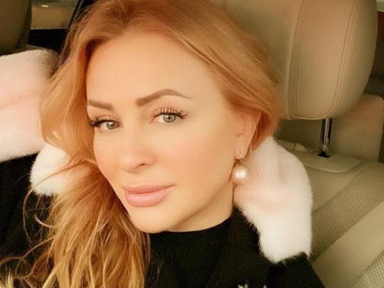 Депутат КПРФ устроила распродажу люксовой одежды после принятия ислама