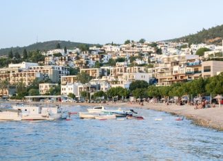 Эксперт объясняет, подешевеют ли туры в Турцию из-за снижения курса лиры