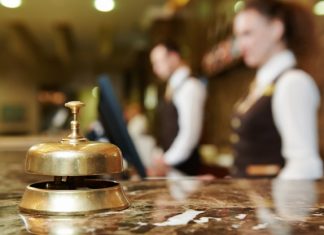 Эксперты рассказывают, как получить улучшенный номер в отеле без доплат