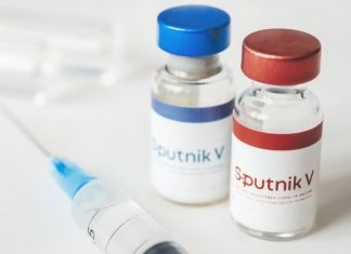 Лавров о сертификатах вакцинации: «Взвешиваем все аспекты»