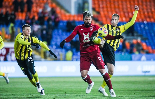 Леонид Слуцкий: &laquo;У наших тренеров нет коммуникации с российскими арбитрами&raquo;