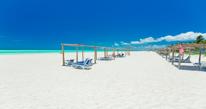 Наличность в долларах, теплые вещи и семечки: туристка рассказывает, что нужно взять с собой на Кубу