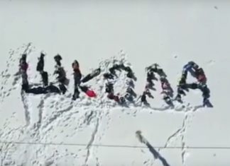 Обращение детей на коленях к Путину вызвало скандал