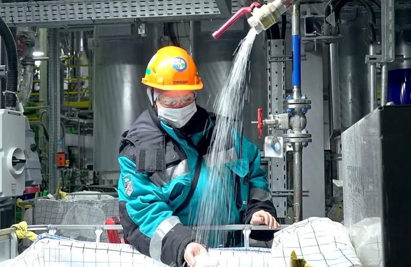 Рекорд выпуска полимеров: Россия ликвидировала сырьевую зависимость от Запада