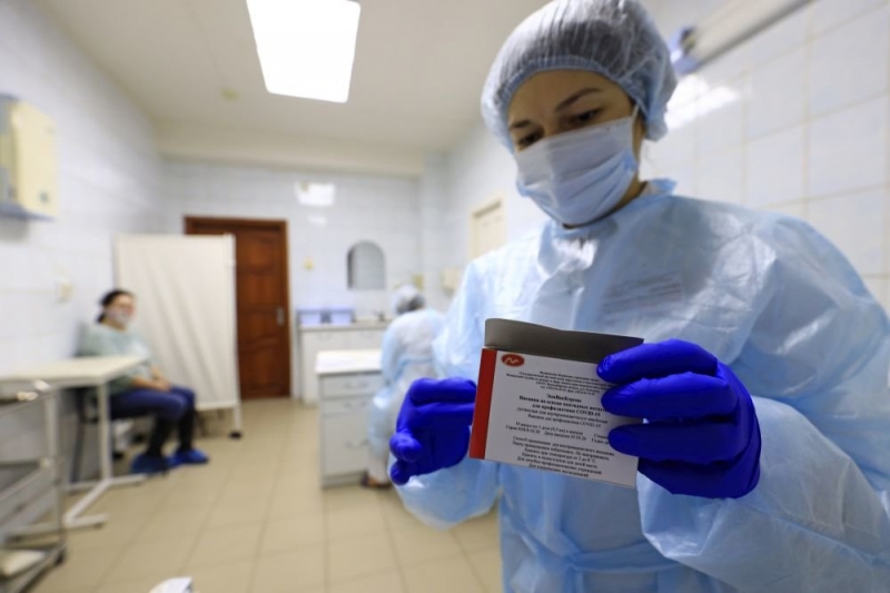 Роспотребнадзор: "ЭпиВакКорона" формирует три линии иммунной защиты