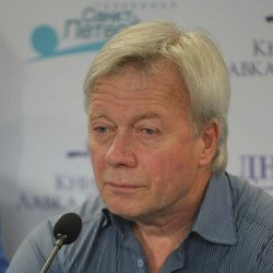 Смерть хоккеиста Тимура Файзутдинова &mdash; не первый случай. Пора пересмотреть всю &laquo;защиту&raquo; игроков