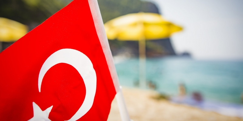 Турция снова изменила дату отмены справок для въезжающих