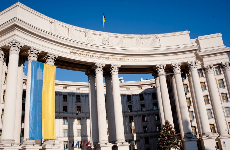 Украинский МИД прокомментировал подготовку переговоров Макрона, Меркель и Путина