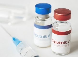 В Европе хотят разрешить путешествия вакцинированным «Спутником V» туристам, но с условием