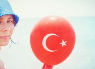 В Стамбуле будут требовать HES-код для входа в большинство заведений