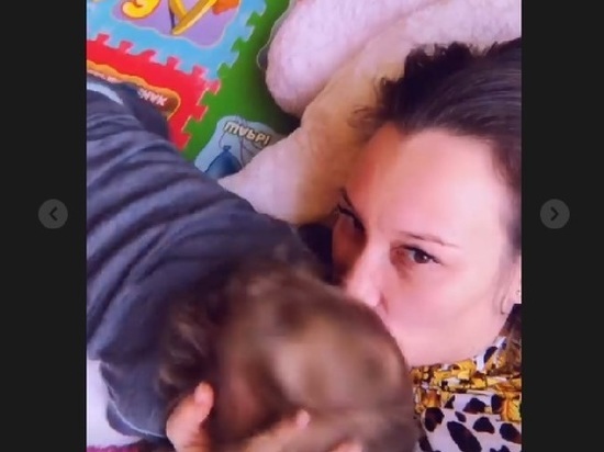 Вдова Грачевского показала, как празднует 8 Марта без мужа