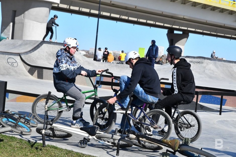 Без заборов, зато с министром и инструкторами: открылся летний сезон в экстрим-парке &laquo;Урам&raquo;