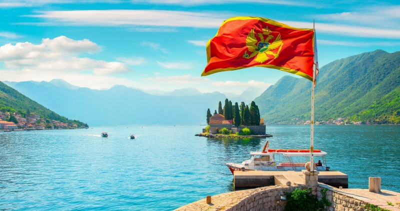 Черногория отменяет ПЦР-тест для российских туристов